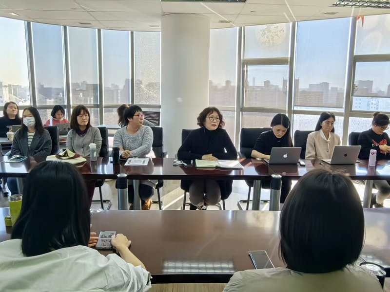 学术组会:人文学院召开学院课题交流研讨会